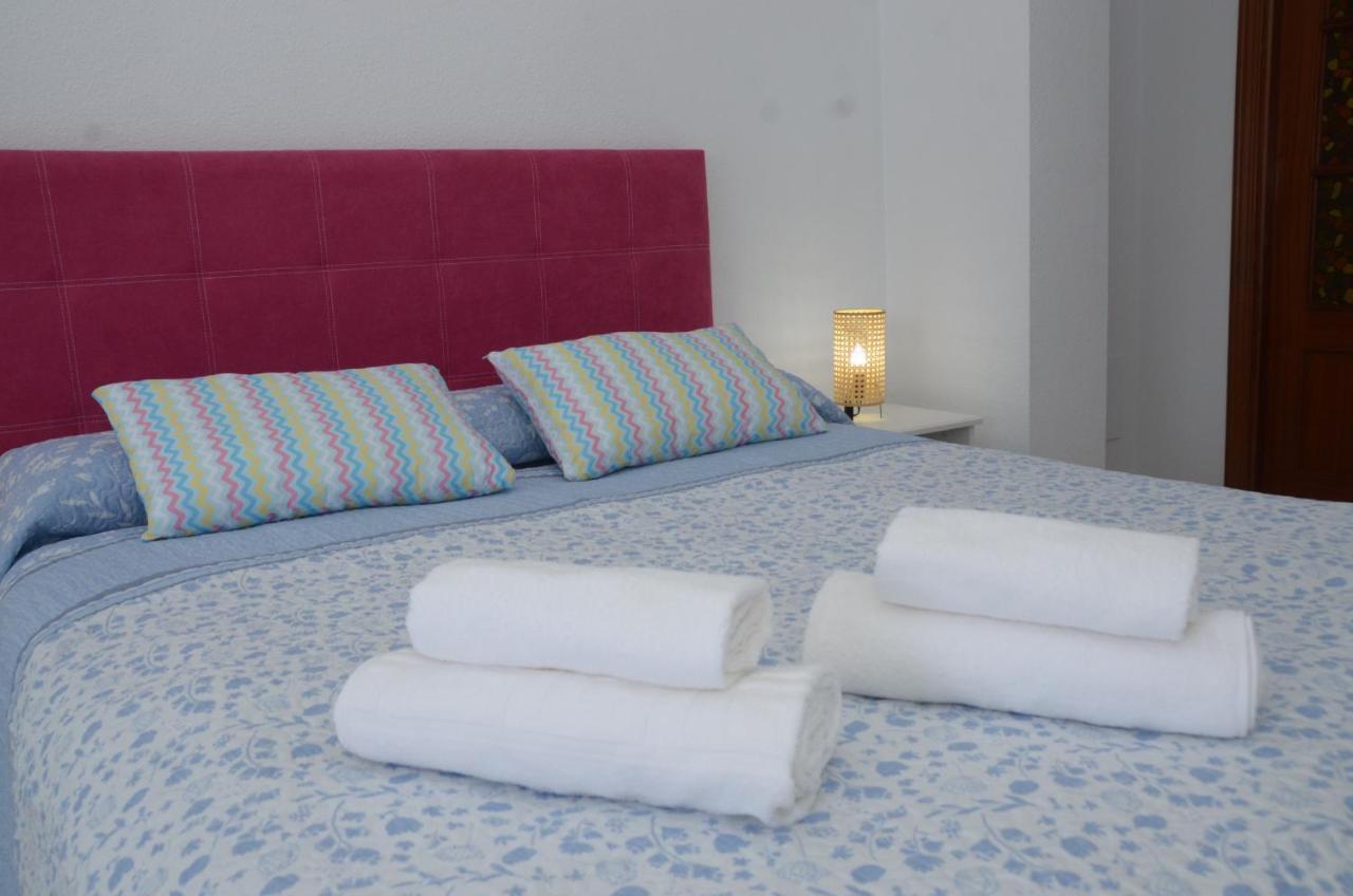 Habitacion Grande Con Terraza Privada, Malaga Centro Экстерьер фото