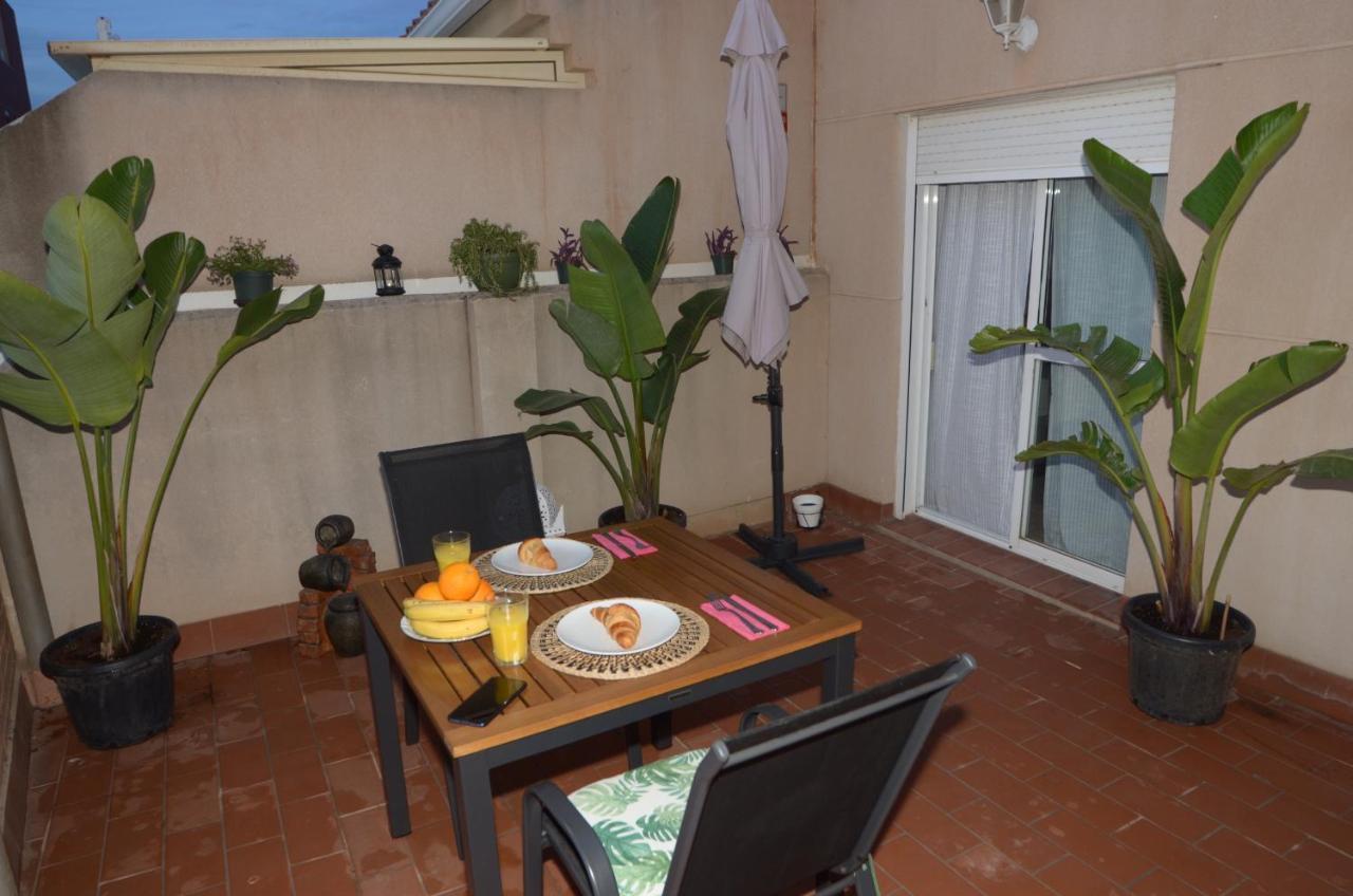Habitacion Grande Con Terraza Privada, Malaga Centro Экстерьер фото